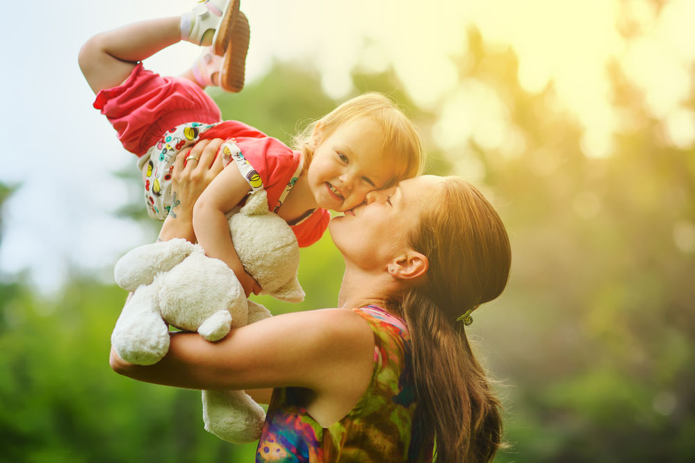 Madre e hija felices